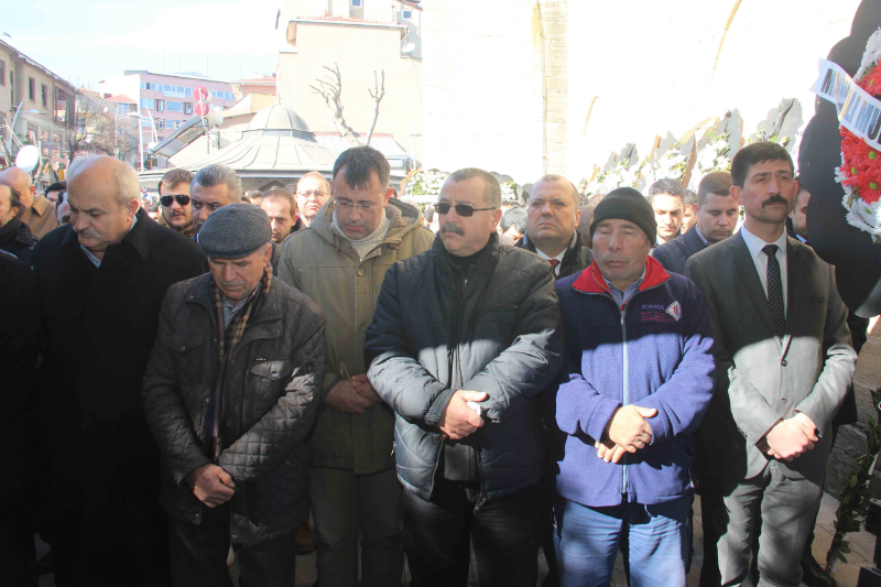 Diş Hekimi Zehra Bilgi Koçar Son Yolculuğuna Uğurlandı