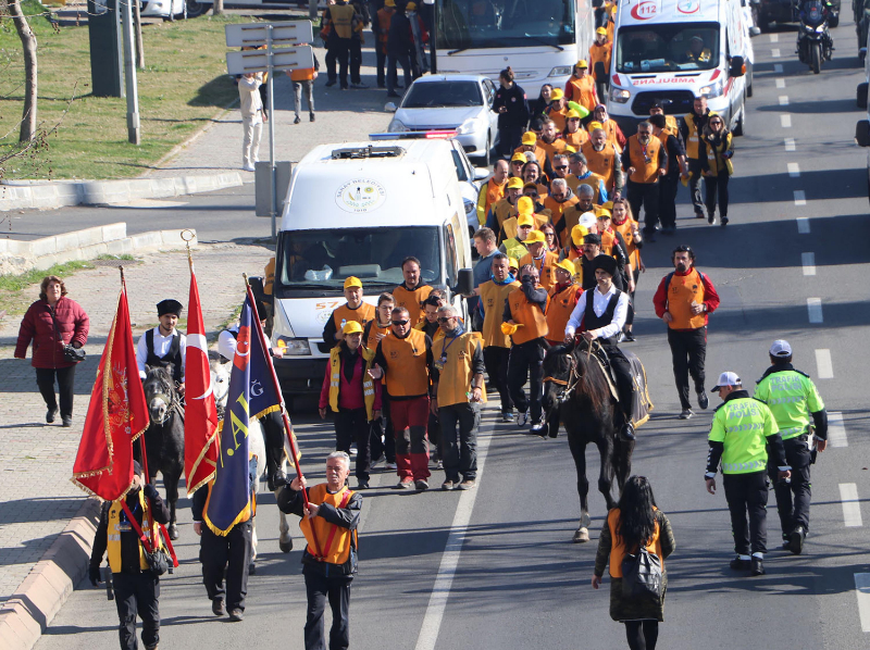 Tekirdağ'dan Çanakkale'ye 57'nci Alay yürüyüşü başladı