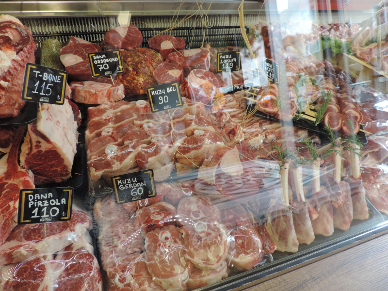 Lezzetin Adresi Dinçer Et Ürünleri Steak House & Kasap Süleymanpaşa’da Açıldı