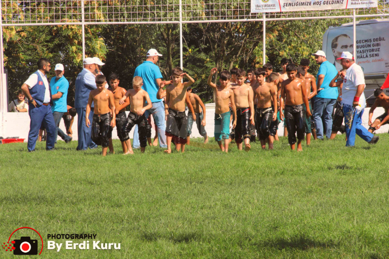 24. Geleneksel Malkara Fehmi Özkan Yağlı Güreşleri Baş Pehlivanı “ALİ GÜRBÜZ” Oldu