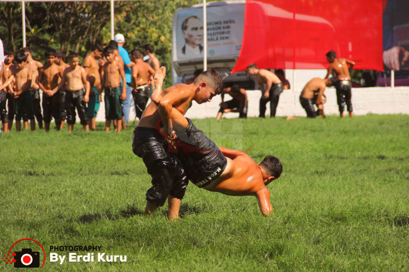 24. Geleneksel Malkara Fehmi Özkan Yağlı Güreşleri Baş Pehlivanı “ALİ GÜRBÜZ” Oldu