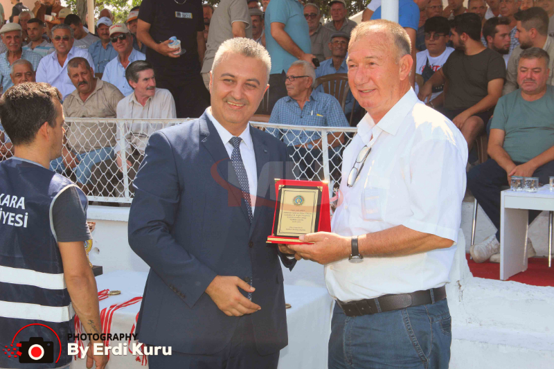 24. Geleneksel Malkara Fehmi Özkan Yağlı Güreşleri Baş Pehlivanı “ALİ GÜRBÜZ” Oldu