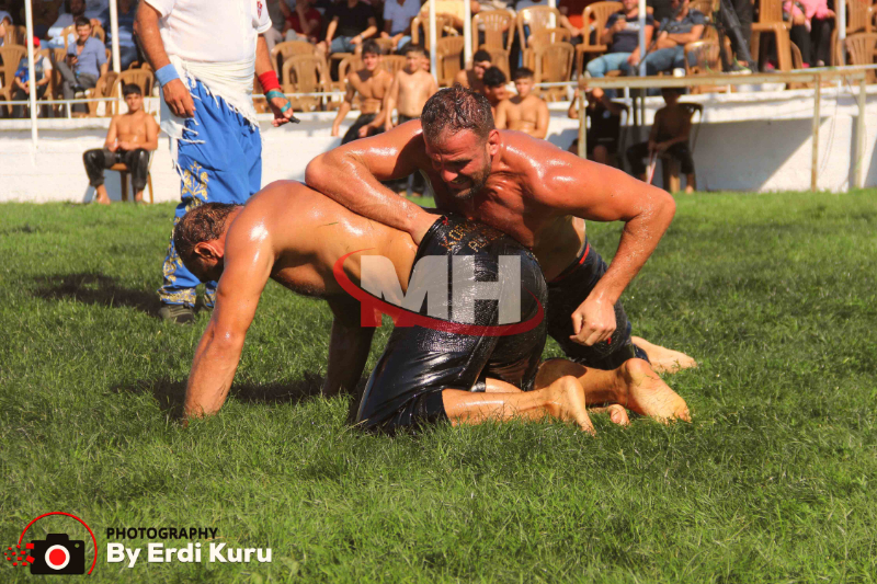 24. Geleneksel Malkara Fehmi Özkan Yağlı Güreşleri Baş Pehlivanı “ALİ GÜRBÜZ” Oldu