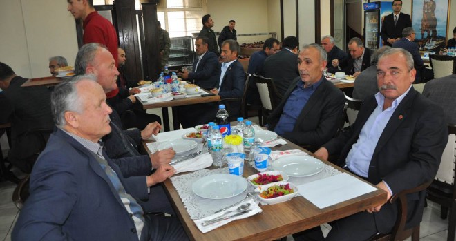 Kaymakam Karahan Muhtarlarla Buluştu