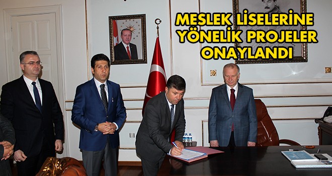 Uysal Madencilikten Meslek Lisesi Öğrencilerine İş İmkanı