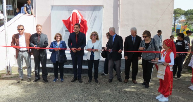 Atatürk Büstü Törenle Açıldı