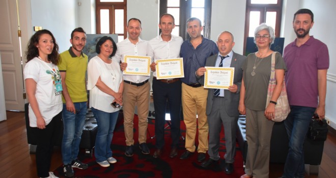 Atık Toplayan Okullara Teşekkür Belgesi Verildi