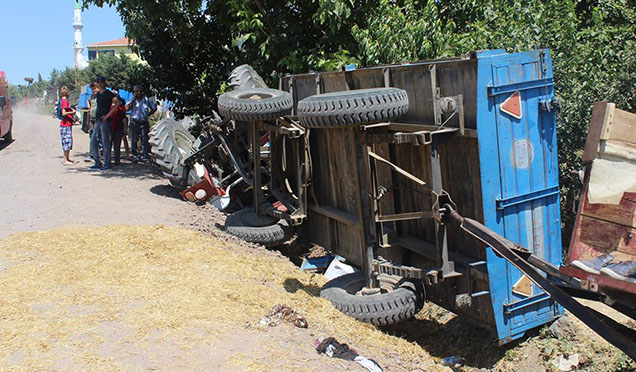 Traktör Devrildi, 2’si Ağır 6 Yaralı
