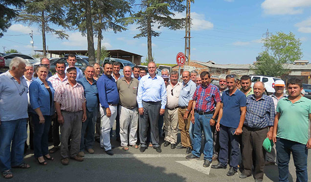 CHP’li Öztrak, Toprak Mahsulleri Ofisinde Üreticilerle Görüştü