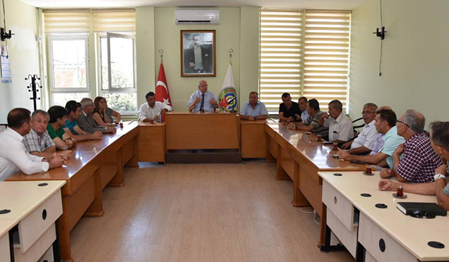 BAŞKANLAR MAHALLE MUHTARLARIYLA BİR ARAYA GELDİ