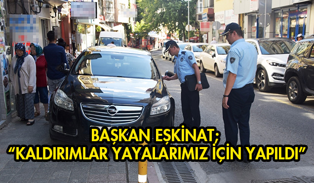 Süleymanpaşa'da kaldırımlara park eden araçlara geçit yok