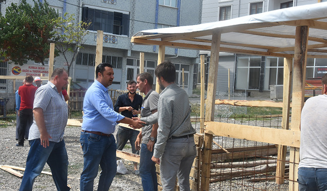 Belediye Başkanı Yurdakul, Kurban Pazarı Alanında İncelemelerde Bulundu