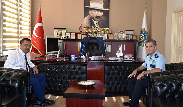 İlçe Emniyet Müdürü Sertan Topkaya’dan Belediye Başkanı Ulaş Yurdakul'a İade-İ Ziyaret