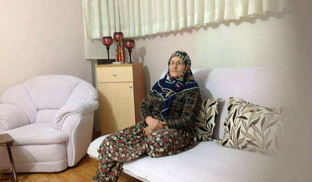 Üzerine Benzin Döküp Kendini Ateşe Verdi