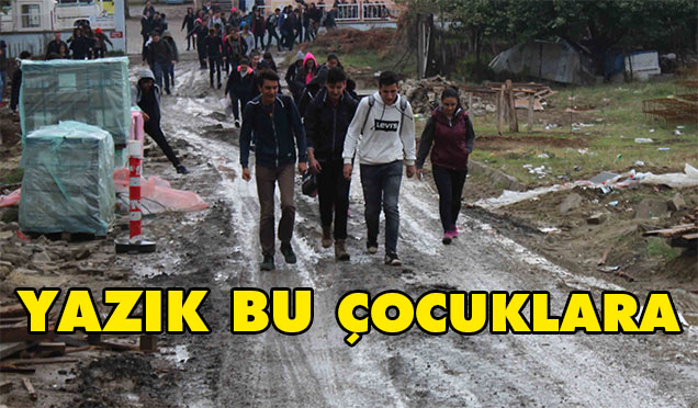 Okul Yolu Çamur Deryası | Devrim Özel Haber
