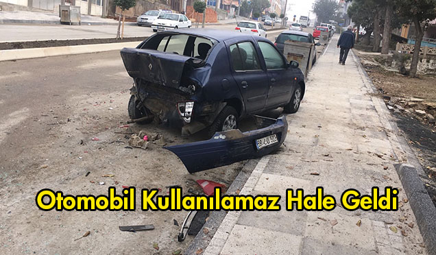 Park Halindeki Araca Çarpıp Kaçtı