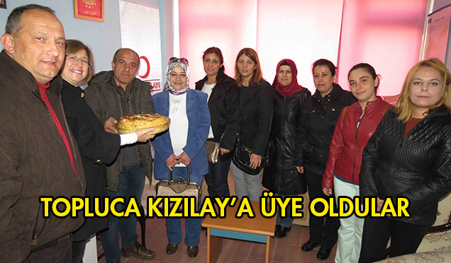 AK Parti Heyeti Topluca Kızılay’a Üye Oldu