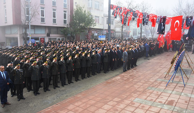 BÜYÜK ÖNDER ATATÜRK’Ü ÖZLEMLE ANDIK