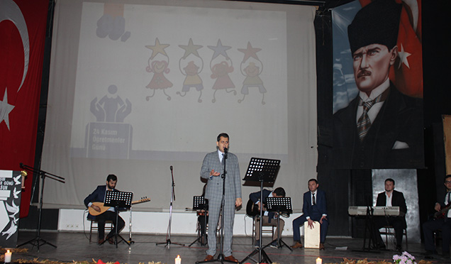 Malkara’da Öğretmenler Günü Kutlandı