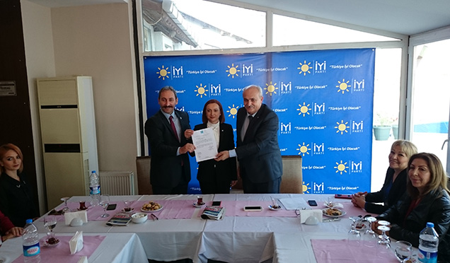 İYİ Parti Tekirdağ Kurucu İl Başkanı yetki belgesini aldı