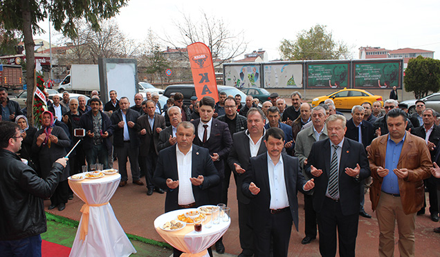 Ergen Kasap Et Market Dualarla Açıldı