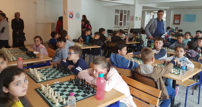 19 Mayıs Satranç Turnuvası Yapıldı