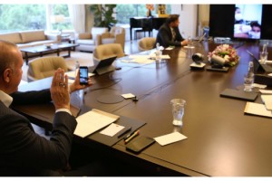 Erdoğan'dan karantina altındayken doğum yapan kadına tebrik telefonu