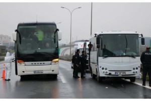 İzin belgeleri bulunmayan otobüsler geri gönderildi
