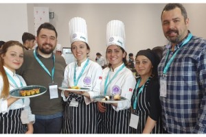 Öğrencilerine bronz madalya verildi