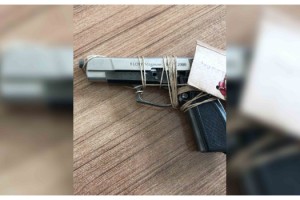 13 yaşındaki çocuk belinde tabancayla yakalandı