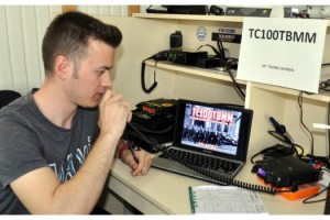 Amatör telsizciler, TBMM'nin açılışının 100'üncü yılını dünyaya tanıtıyor