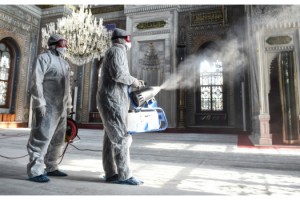 İBB 15 bin litre dezenfektan alımı yaptı