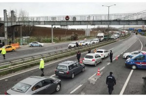 İstanbul'a giriş çıkış kuyruğu havadan görüntülendi
