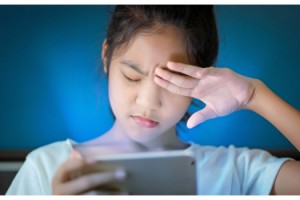 Koronavirüs 'Bilgisayar Görme Sendromu' riskini artırdı