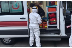 Koronavirüs testi pozitif çıktı, 2 kere hastaneden kaçtı