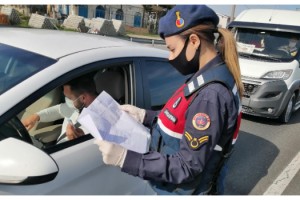 Sokağa çıkma yasağı öncesinde İstanbul-Tekirdağ Karayolu'nda araç yoğunluğu