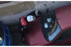 Sokağa çıkma yasağında Polisten kaçak kişi sobelendi