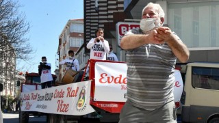 Vize Belediyesi'nden, evde kalanlara davul-zurna ekibiyle konser