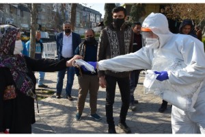 Büyükşehir 600 Bin Adet Maske Dağıttı