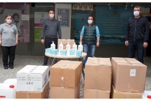 Lüleburgaz Belediyesi'nden esnaflara cerrahi maske