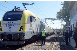 Marmaray'dan geçiş yapan ilk yurt içi yük treni Çorlu'da
