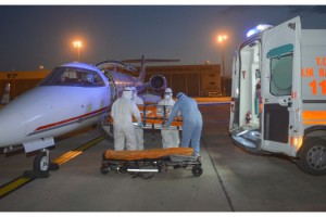 Sudan'daki Türk hasta ambulans uçakla Türkiye'ye getirildi