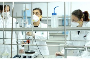 Trakya Üniversitesi'nde dezenfektan üretimi 8 tona çıktı