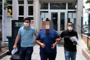 İş insanını aracında silahla tehdit eden şüpheli serbest