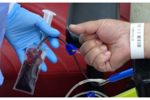 İyileşen COVID-19 hastalarının kanı tedavi için öneriliyor