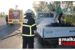 Malkara’da Mangal Kömürü Yüklü Kamyonet Yandı