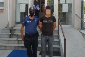 Husumetlisini bıçakla ağır yaralayan şüpheli tutuklandı