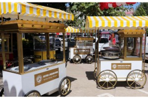 Keşan'da seyyar satıcılar tep tip nostaljik araçlarla hizmet verecek