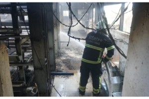 Kullanılmayan çiftlikte yangın çıktı