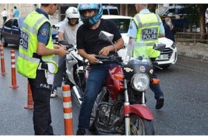 Lüleburgaz'da 30 motosiklet sürücüsüne 19 bin lira para cezası